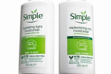 کرم آبرسان و مرطوب کننده اروپایی سیمپل حجم 125 میل Simple